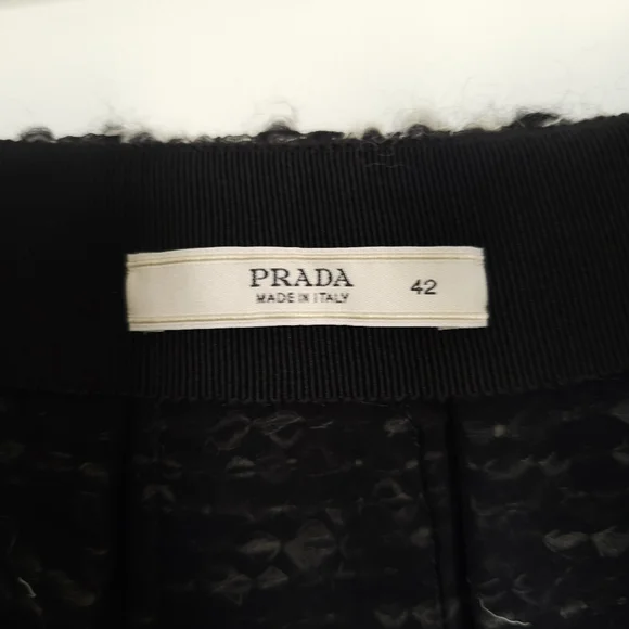 ✨️HostPick.Prada skirt with removable belt - Picture 8 of 8